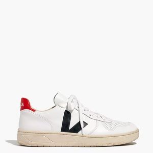 Pre-loved Veja V-10 colorblock sneakers - size 39 / Women’s 9